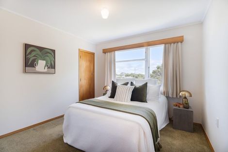 Photo of property in 25 Baylands Drive, Newlands, Wellington, 6037