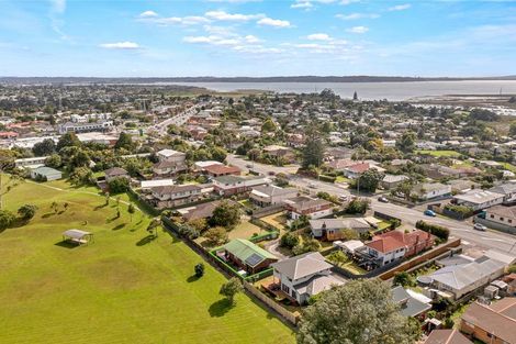 Photo of property in 246 Te Atatu Road, Te Atatu South, Auckland, 0610