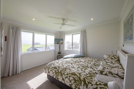 Photo of property in 38 Seascape Crescent, Waipu, 0582
