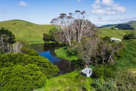 Photo of property in 23 Netherton Road, Omakere, 4271