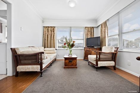 Photo of property in 2/2 Paul Place, Pakuranga, Auckland, 2010