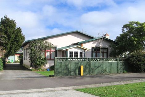 Photo of property in 11 Weston Avenue, Roslyn, Palmerston North, 4414