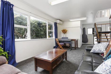 Photo of property in 939 Beach Road, Torbay, Auckland, 0630