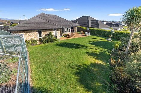 Photo of property in 19 Bentley Rise, Flagstaff, Hamilton, 3210