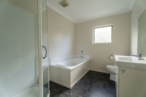 Photo of property in 14 Gifford Grove, Churton Park, Wellington, 6037