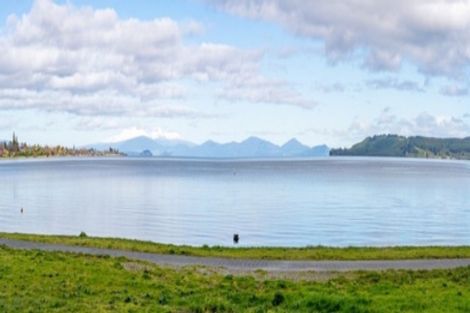 Photo of property in 175b Lake Terrace, Hilltop, Taupo, 3330