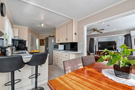 Photo of property in 4 Waikato Place, Tokoroa, 3420