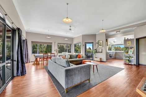 Photo of property in 337 Old Coach Road, Upper Moutere, 7173