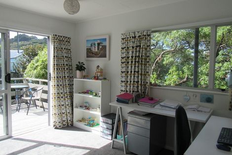 Photo of property in 22 Gordon Road, Plimmerton, Porirua, 5026