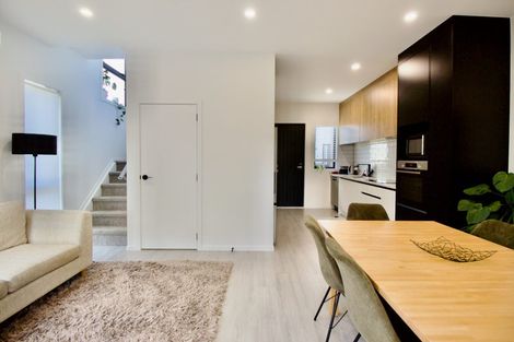 Photo of property in 2a Mcquoid Place, Glenfield, Auckland, 0629