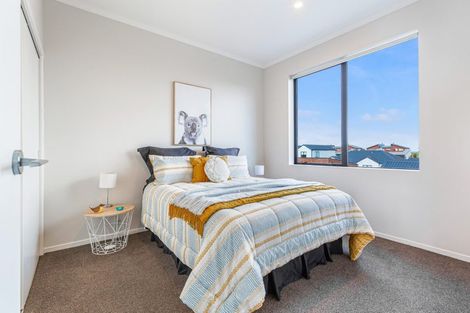 Photo of property in 6/7 Uku Lane, Hobsonville, Auckland, 0616