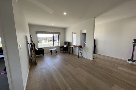 Photo of property in 37 Outlook Terrace, Silverdale, 0932