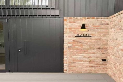 Photo of property in 8/139 Tirimoana Road, Te Atatu South, Auckland, 0602