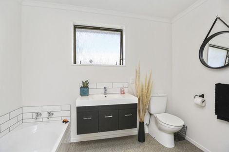 Photo of property in 1024 Mountain Road, Waiongana, Inglewood, 4389