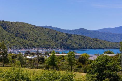 Photo of property in 108 Moana View Road, Waikawa, Picton, 7220