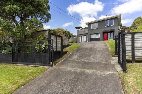 Photo of property in 1/18 Mizpah Road, Torbay, Auckland, 0630