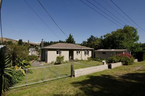 Photo of property in 147 Branxholm Street, Roxburgh, 9500