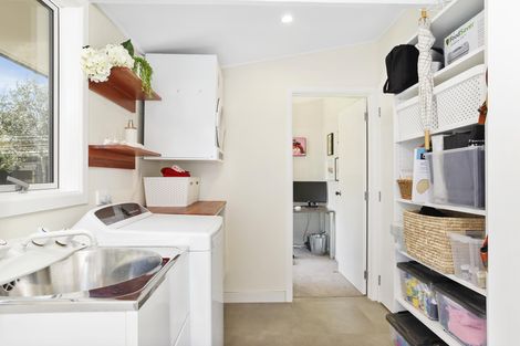 Photo of property in 5 Roby Street, Te Atatu Peninsula, Auckland, 0610