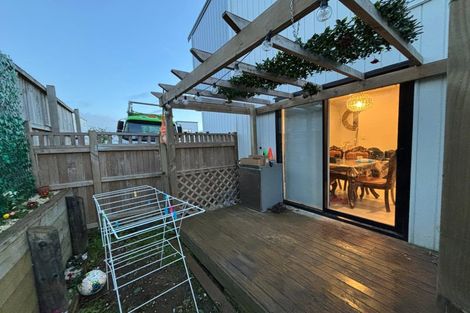 Photo of property in 53a Crestview Rise, Papakura, 2110