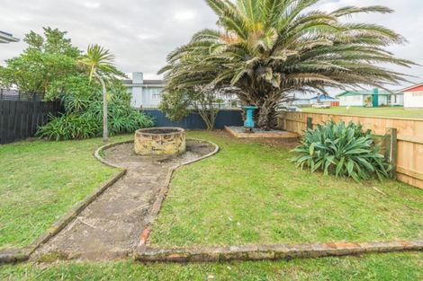 Photo of property in 56 Lee Street, Castlecliff, Whanganui, 4501