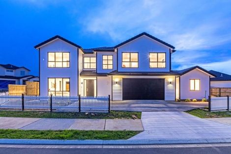 Photo of property in 5 Johns Creek Crescent, Silverdale, 0932