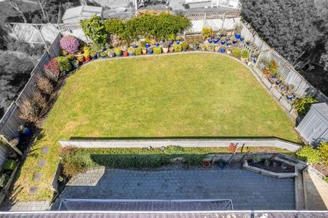 Photo of property in 12 Lanyon Place, Whitby, Porirua, 5024