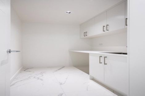 Photo of property in 19c Momona Road, Greenlane, Auckland, 1051