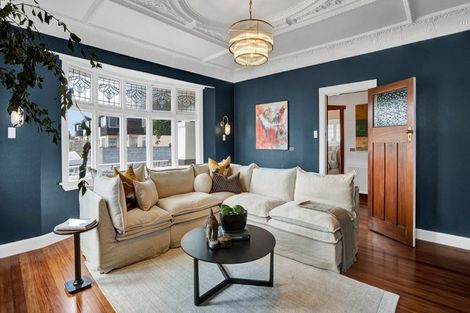 Photo of property in 19 Baring Terrace, Strandon, New Plymouth, 4312