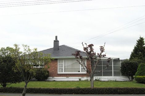 Photo of property in 17 Sevenoaks Drive, Bryndwr, Christchurch, 8053