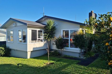 Photo of property in 27 Park Estate Road, Rosehill, Papakura, 2113