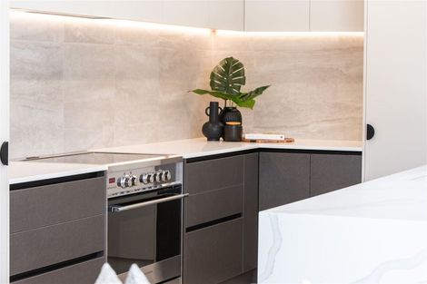 Photo of property in 112 Hamilton Avenue, Ilam, Christchurch, 8041