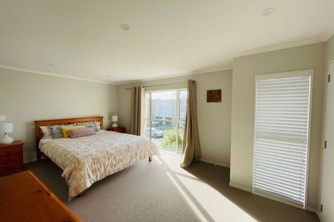 Photo of property in 20 Samuel Cassidy Avenue, Swanson, Auckland, 0614