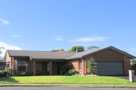 Photo of property in 21 Longwood Place, Harrowfield, Hamilton, 3210