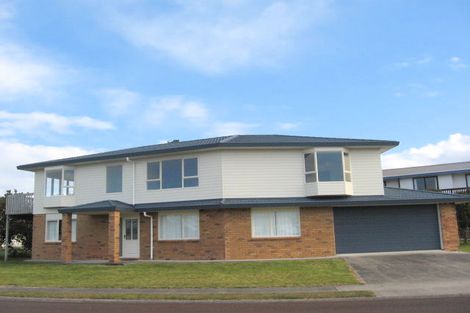 Photo of property in 33 Cory Wright Drive, Tairua, 3508