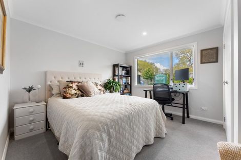 Photo of property in 22 Serenity Crescent, Kelvin Grove, Palmerston North, 4414