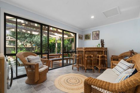 Photo of property in 119 Long Beach Road, Russell, 0202