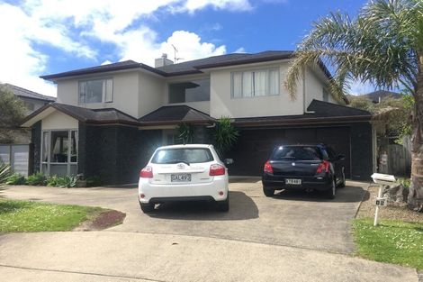 Photo of property in 15 Mana Lane, Pinehill, Auckland, 0632