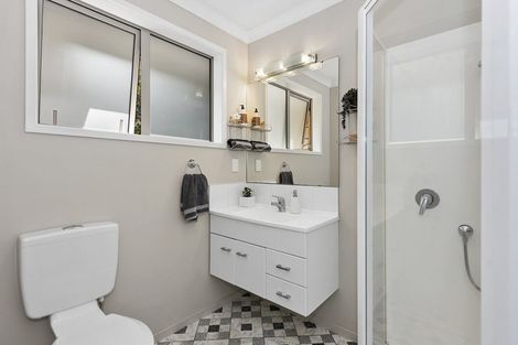 Photo of property in 6 Oldfield Court, Huntington, Hamilton, 3210