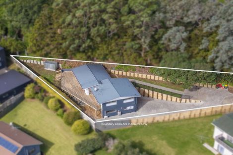 Photo of property in 236 Whangaparaoa Road, Red Beach, 0932