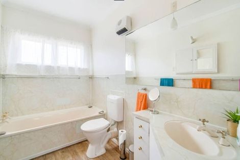 Photo of property in 5 Price Street, Westown, New Plymouth, 4310