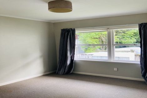 Photo of property in 242 Forrest Hill Road, Forrest Hill, Auckland, 0620