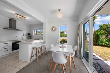 Photo of property in 1/8 Bayswater Avenue, Bayswater, Auckland, 0622