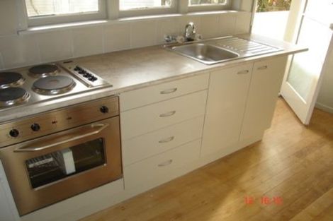 Photo of property in 1/104 Exmouth Road, Northcote, Auckland, 0627