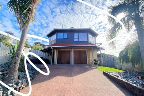 Photo of property in 12 Bragato Place, Chatswood, Auckland, 0626