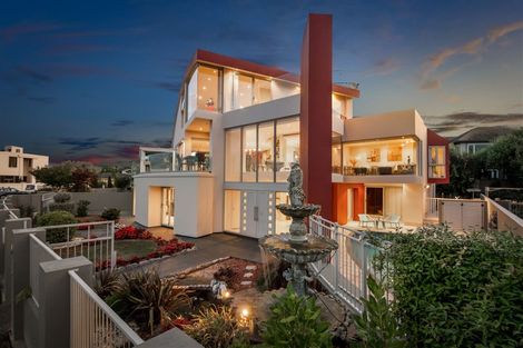 Photo of property in 61 Compass Way, Half Moon Bay, Auckland, 2012