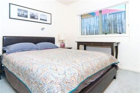 Photo of property in 21 Taroka Close, Pinehill, Auckland, 0632