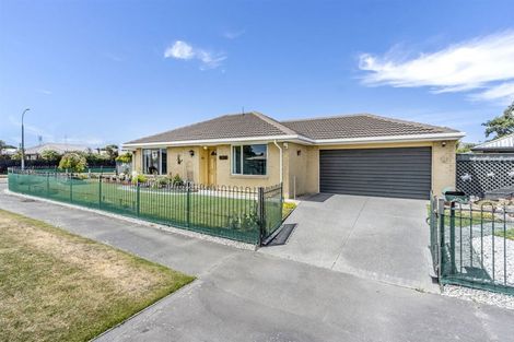 Photo of property in 126 Saint Johns Street, Bromley, Christchurch, 8062