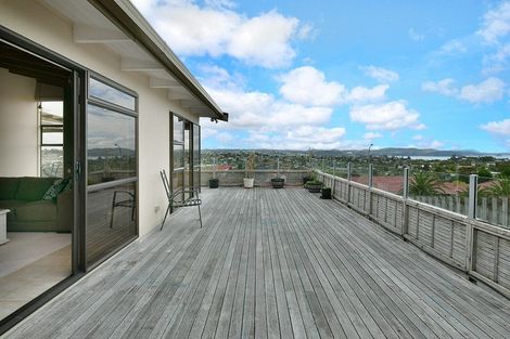 Photo of property in 159 Whangaparaoa Road, Red Beach, 0932