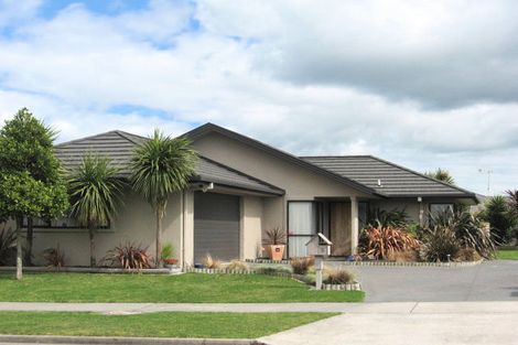 Photo of property in 8 Kestrel Avenue, Welcome Bay, Tauranga, 3112
