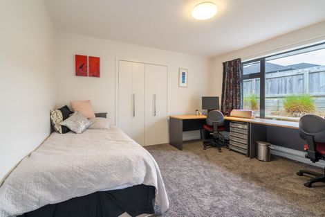 Photo of property in 64 Severn Street, Island Bay, Wellington, 6023